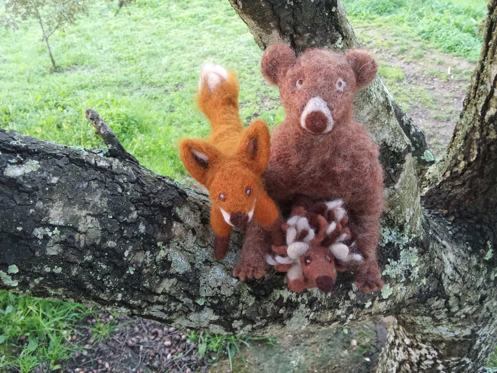 Raposa, urso e ouriço em lã feltrada